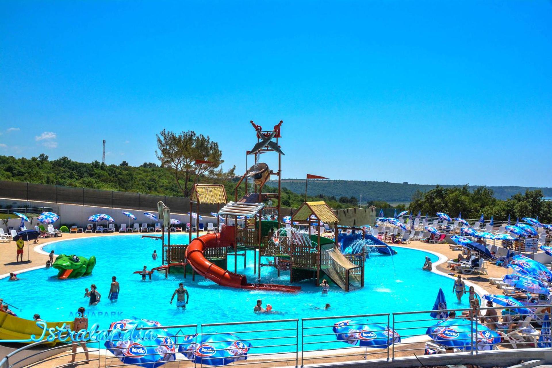 Beach House Ive With Jacuzzi, Pool, Playground And Bbq In An Olive Grove With A Beach, Pomer - Istria Экстерьер фото