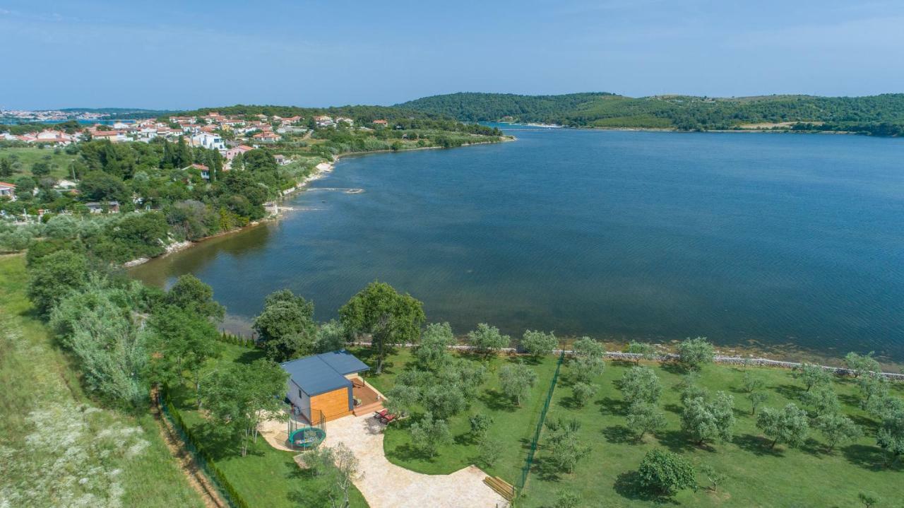Beach House Ive With Jacuzzi, Pool, Playground And Bbq In An Olive Grove With A Beach, Pomer - Istria Экстерьер фото